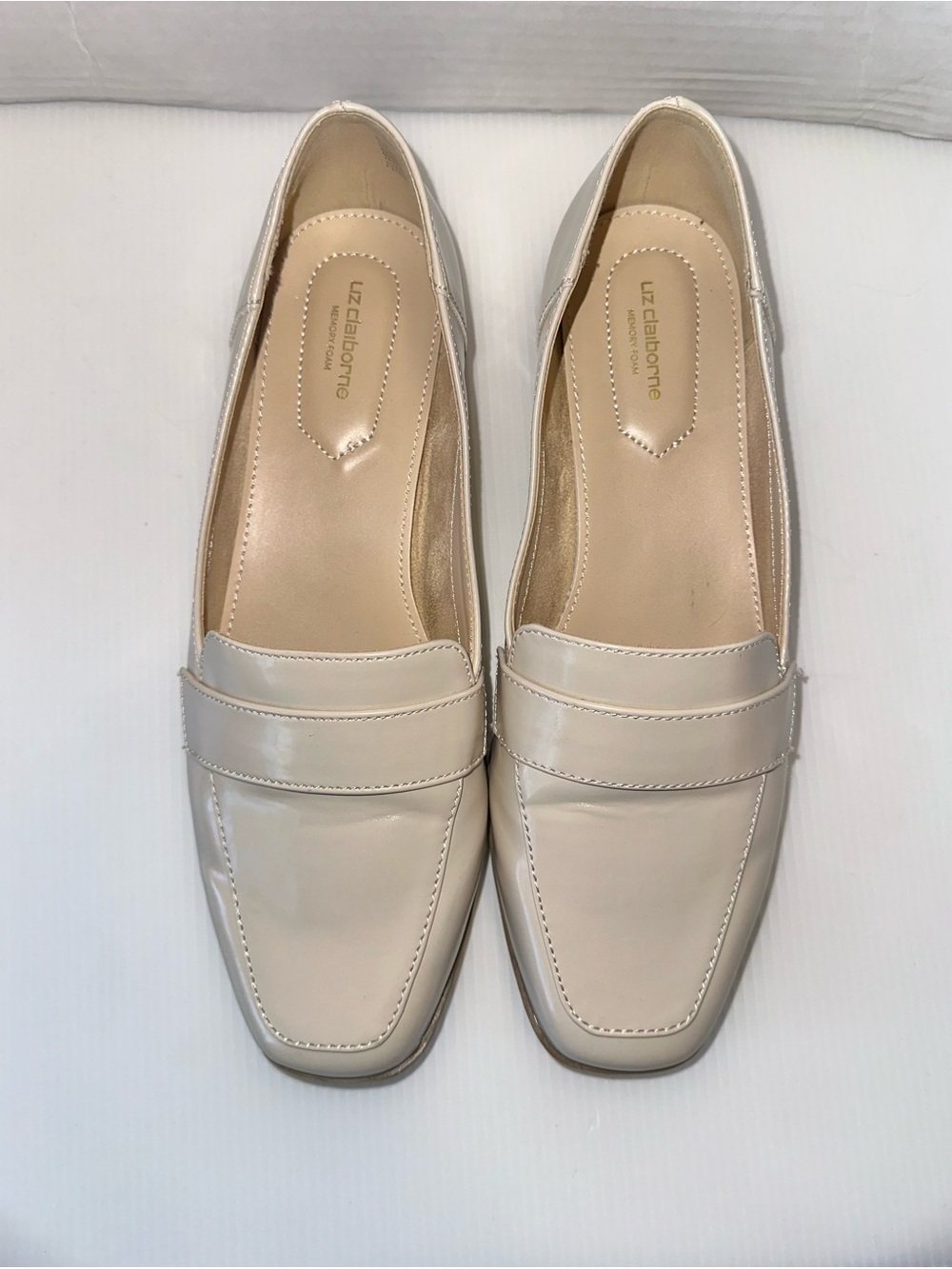 Liz Claiborne Cream Patent Leather Penny Loafers